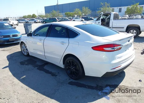 2020 Ford Fusion Plug-In Hybrid Titanium from USA, damaged, VIN 3FA6P0SU0LR181486